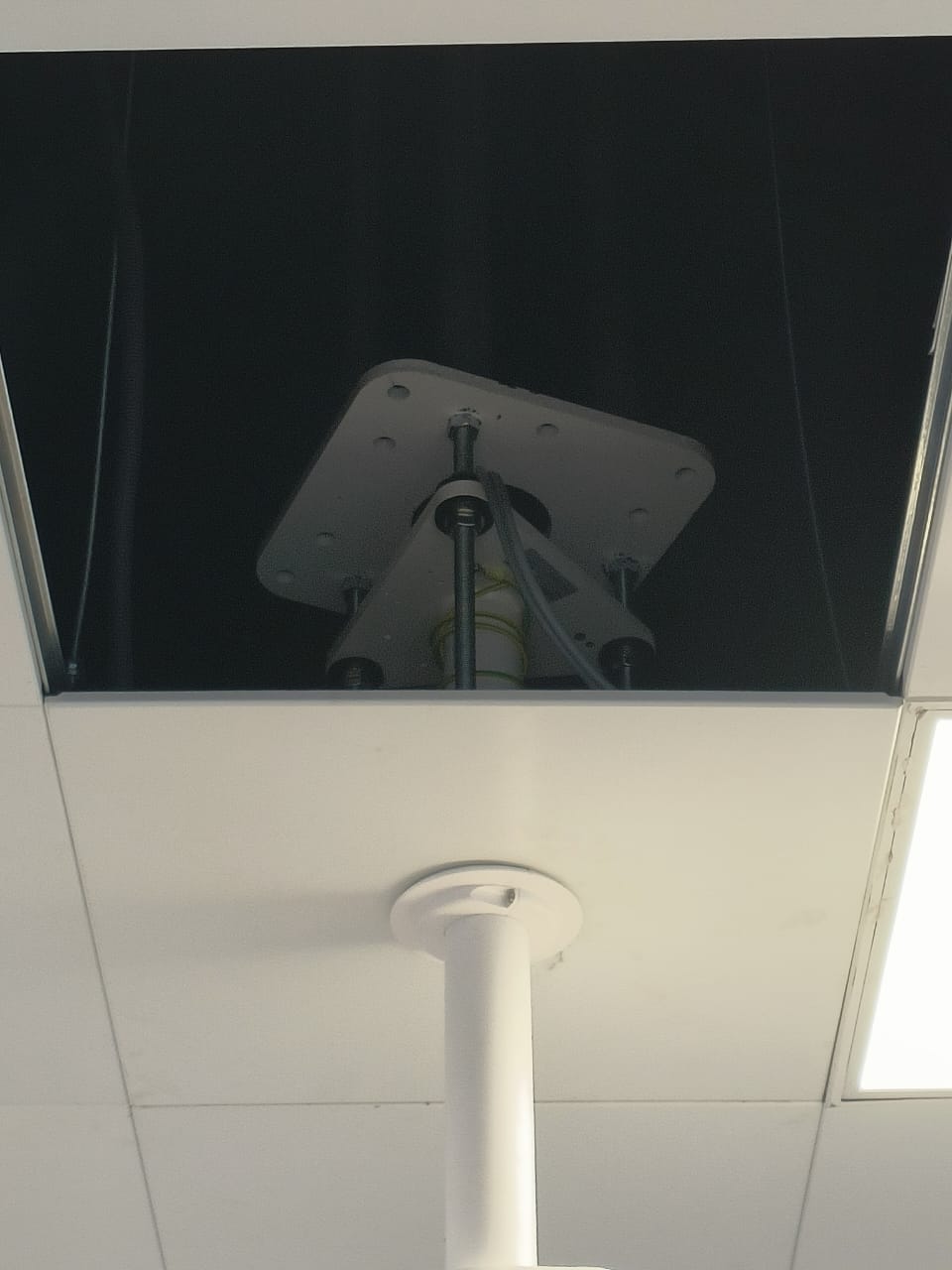 Installation plafonniers